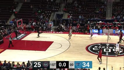 Myck Kabongo sinks the shot at the buzzer