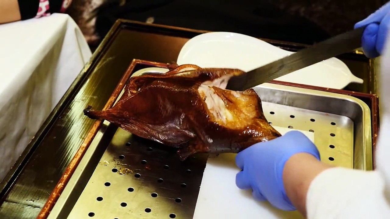 Perfect Peking duck at Jing Yaa Tang