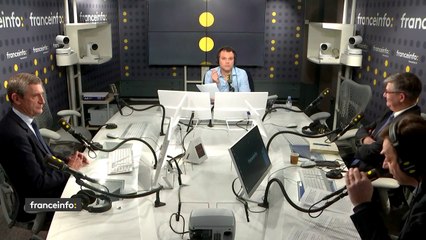 "Cela me paraît évidemment nécessaire que le mouvement des gilets jaunes soit au moins suspendu" - Frédéric Péchenard