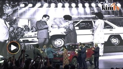 Imbasan 33 tahun lalu, Dr M serah kunci Proton pada isteri