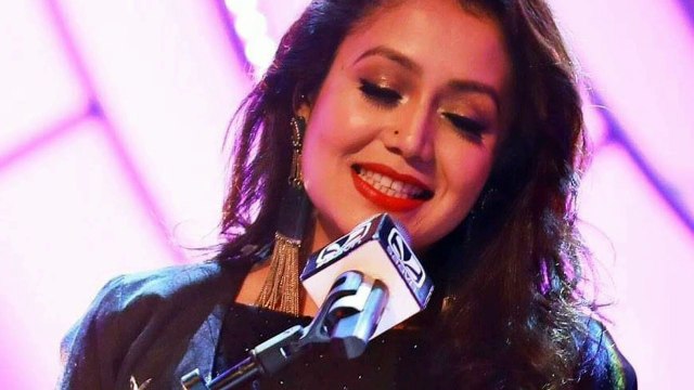 KGF: Gali Gali Video Song | Neha Kakkar | Mouni Roy | Tanishk Bagchi | Rashmi Virag | Review