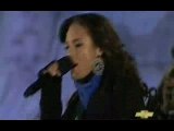 Alicia Keys No One Live @ New Year’s Eve With Carson Daly