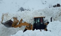 Hakkari- Şırnak yoluna çığ düştü