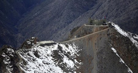Hakkari' de Üs Bölgesine Yıldırım Düştü: 6 Asker Yaralı