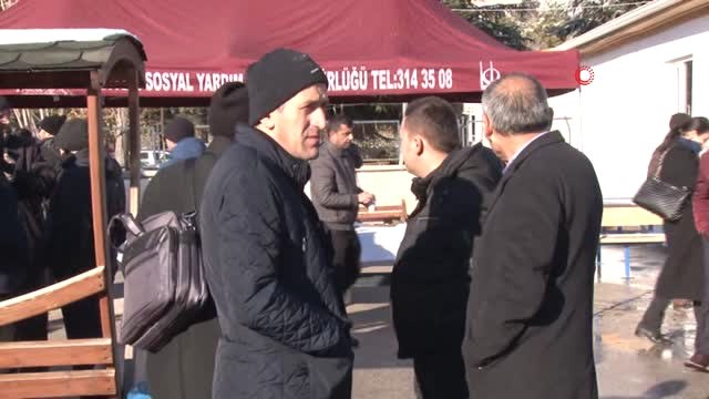 Tren Kazası Sonrası Adli Tıp Kurumu Önünde Acı Bekleyiş