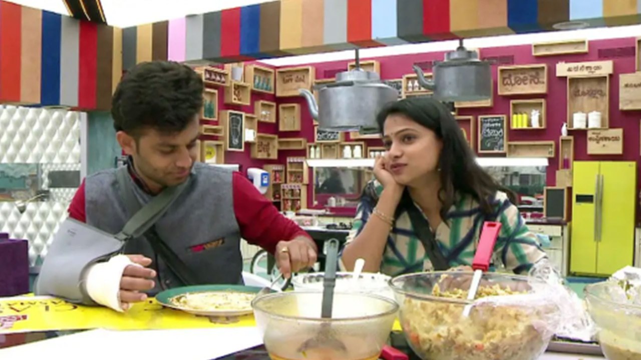 Bigg Boss Kannada Season 6:ಕವಿತಾಗೆ ನಿಜವಾಗಲೂ ಪ್ರಪೋಸ್ ಮಾಡಿಬಿಟ್ರಾ 'ರೈತ' ಶಶಿ.? |FILMIBEAT KANNADA