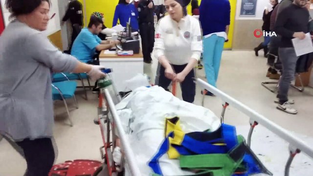 Cam silerken 3. kattan düşen Iraklı kadın yaralandı, eşi gözyaşlarına boğuldu