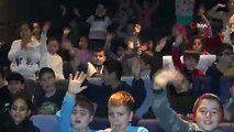 Arnavutköy’de açılan ilk sinema salonuyla çocuklar sinemada film izlemenin keyfini yaşadı