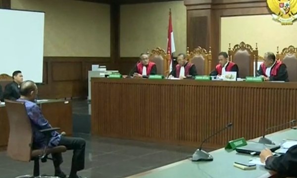 Johannes B Kotjo Divonis 2 Tahun 8 Bulan Penjara Atas Kasus Suap Proyek PLTU Riau-1