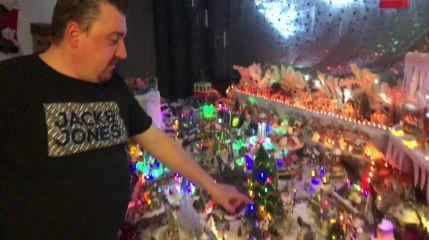 La Louvière : véritable village de Noël dans son salon