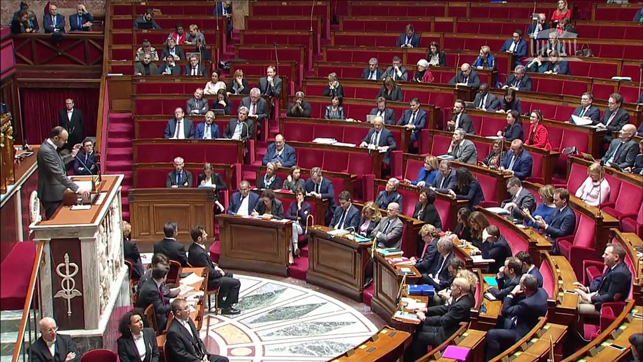 "Gilets jaunes" : la hausse de 100 euros au niveau du Smic s'ajoutera finalement aux baisses de charges