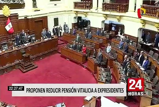 Proponen disminuir pensión vitalicia a expresidentes