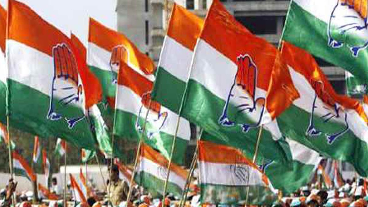 Congress MLA's Told That They Stand With Their Party Only | Oneindia Telugu