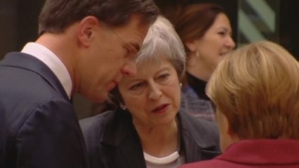 UE descarta garantía vinculante para ayudar a May a aprobar acuerdo de brexit