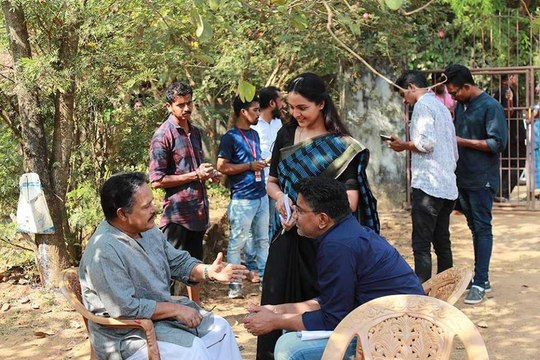 ഒടിയന് ഒടിവെച്ചത് മേനോന്റെ തള്ളിമറിക്കല്‍ | #Odiyan | filmibeat Malayalam