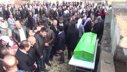 Ankara'daki Tren Kazasında Hayatını Kaybeden Yusuf Yetim Toprağa Verildi