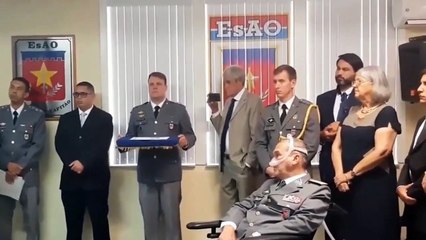 PRESIDENTE BOLSONARO DISCURSA DIANTE DO GENERAL VILLAS BÔAS