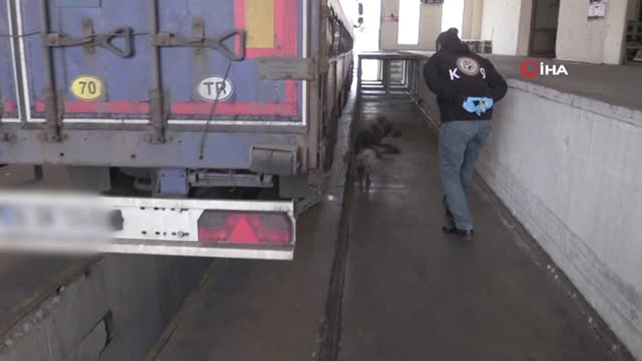 Kapıkule'de Uyuşturucu Operasyonu: Piyasa Değeri 1 Milyon 500 Bin TL Uyuşturucu Ele Geçirildi