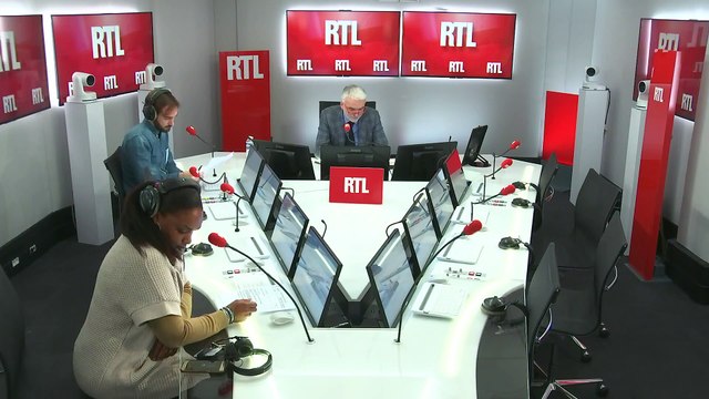 Béziers : la justice ordonne à nouveau à Robert Ménard de retirer la crèche de la mairie