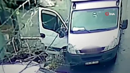 Başakşehir'de Demir Malzemesi Çalan Hırsızlar Kamerada