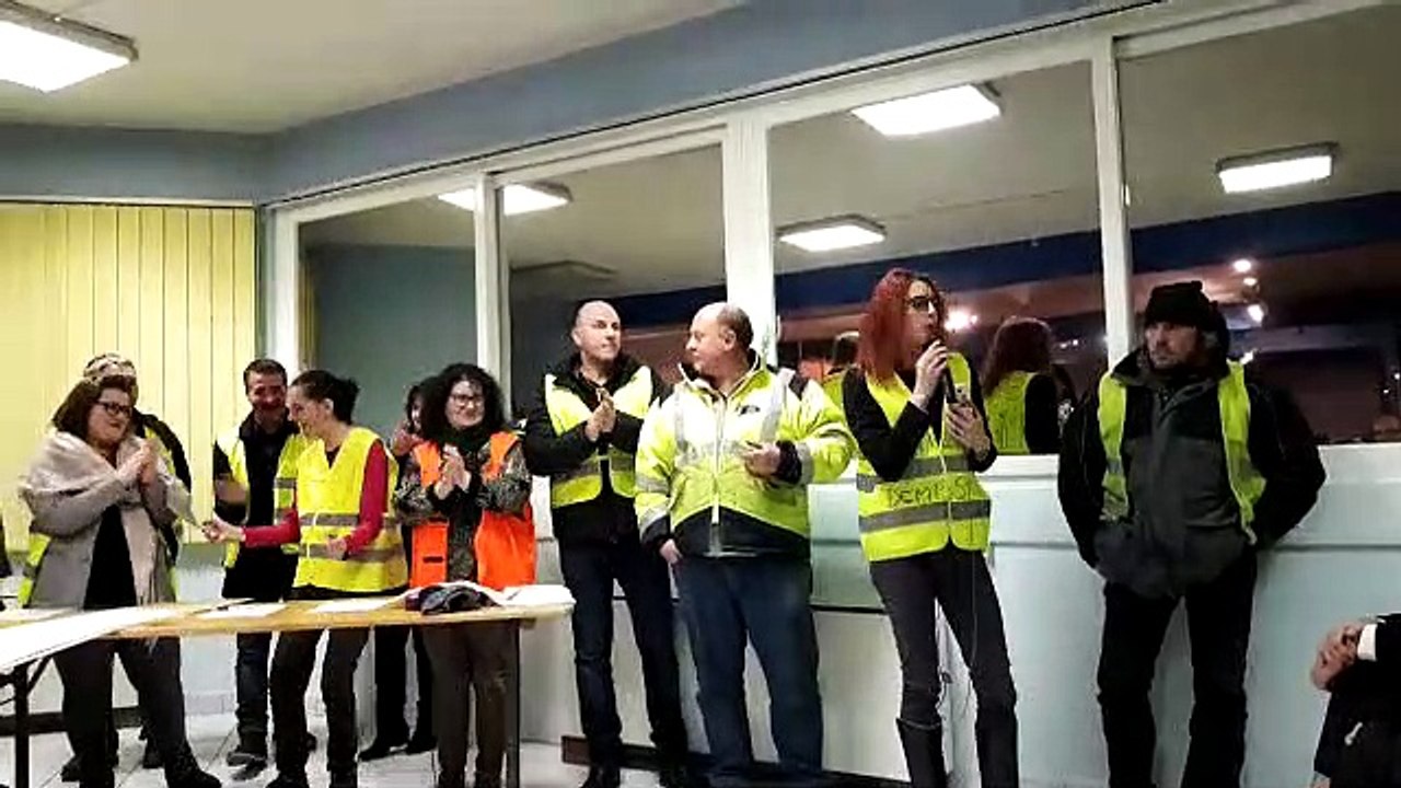 Les gilets jaunes de Verdun rencontrent les élus (1)