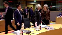 Theresa May İle Jean-claude Juncker Arasında Hararetli Konuşma