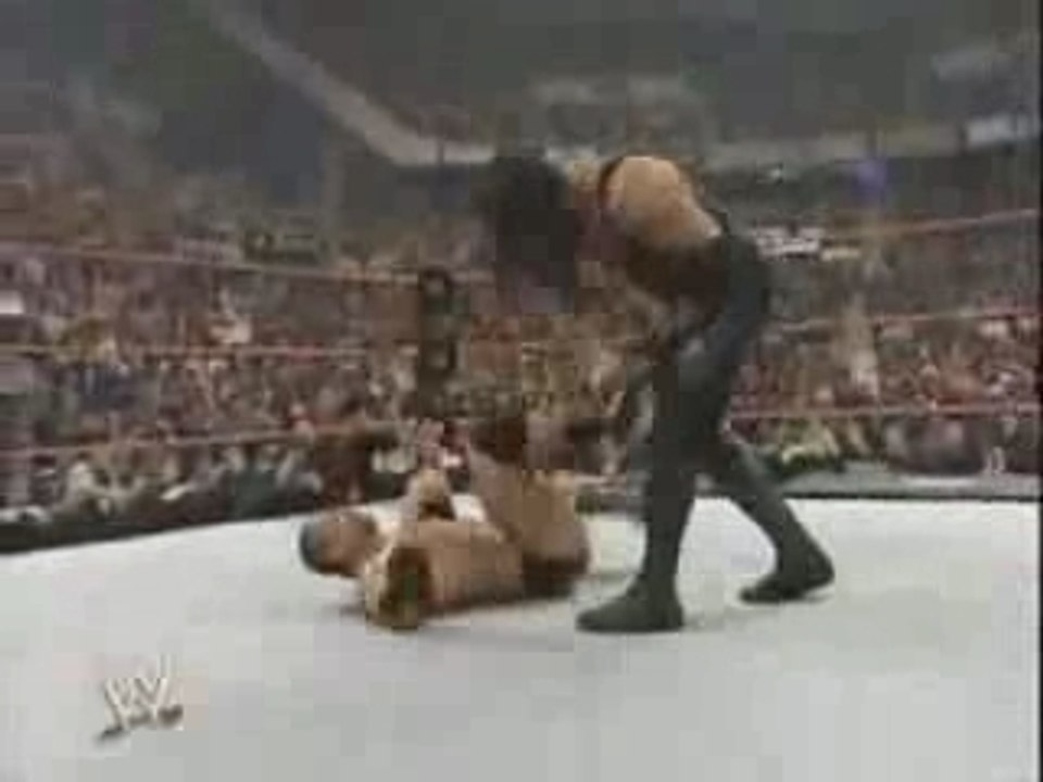 Armageddon 2007 BATISTA vs THE UNDERTAKER vs EDGE