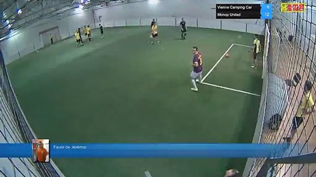 Faute de Jérémie - Vienne Camping Car Vs Monop United - 13/12/18 20:00 - LIGUE 4