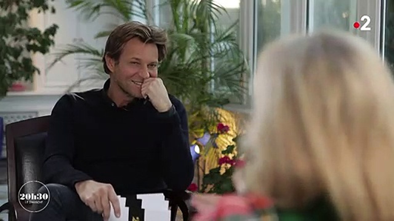 "Mes cordes vocales sont en parfait état", affirme Véronique Sanson au magazine "20h30 le dimanche"