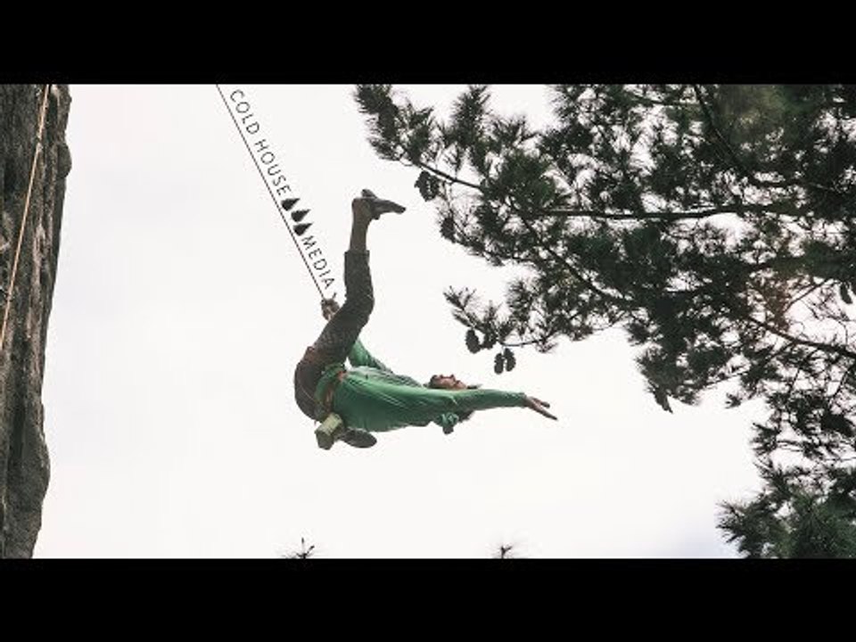 This Is How To Climb With A Wooden Wrist Brace || Cold House Media Vlog 74