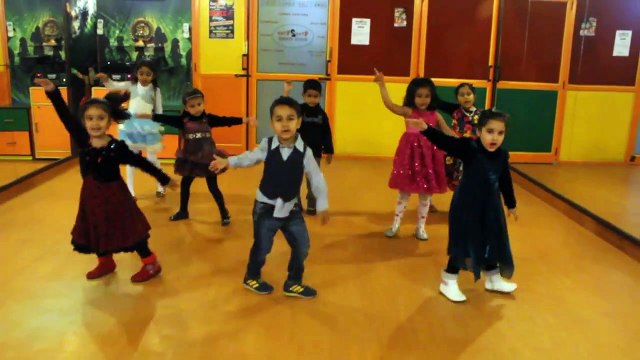 Love is a Waste of Time PK | Aamir Khan | Kids Dance Performance
