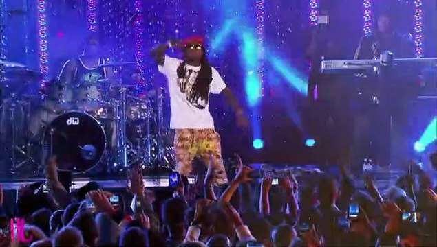 Lil Wayne Talks Nicki Minaj Hook Up In New Video | Hollywoodlife