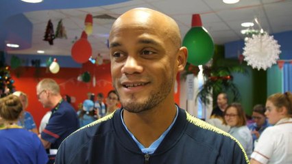 Man City visit children's hospital