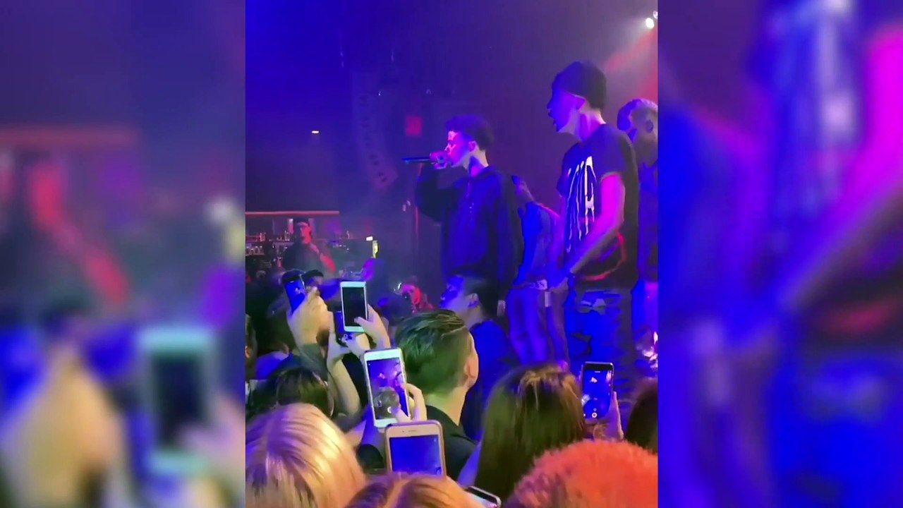 Lil Pump Kicked Off Flight & Put Under Arrested | Hollywoodlife