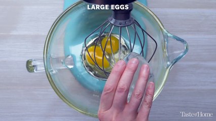 Holiday Snowflake Cake