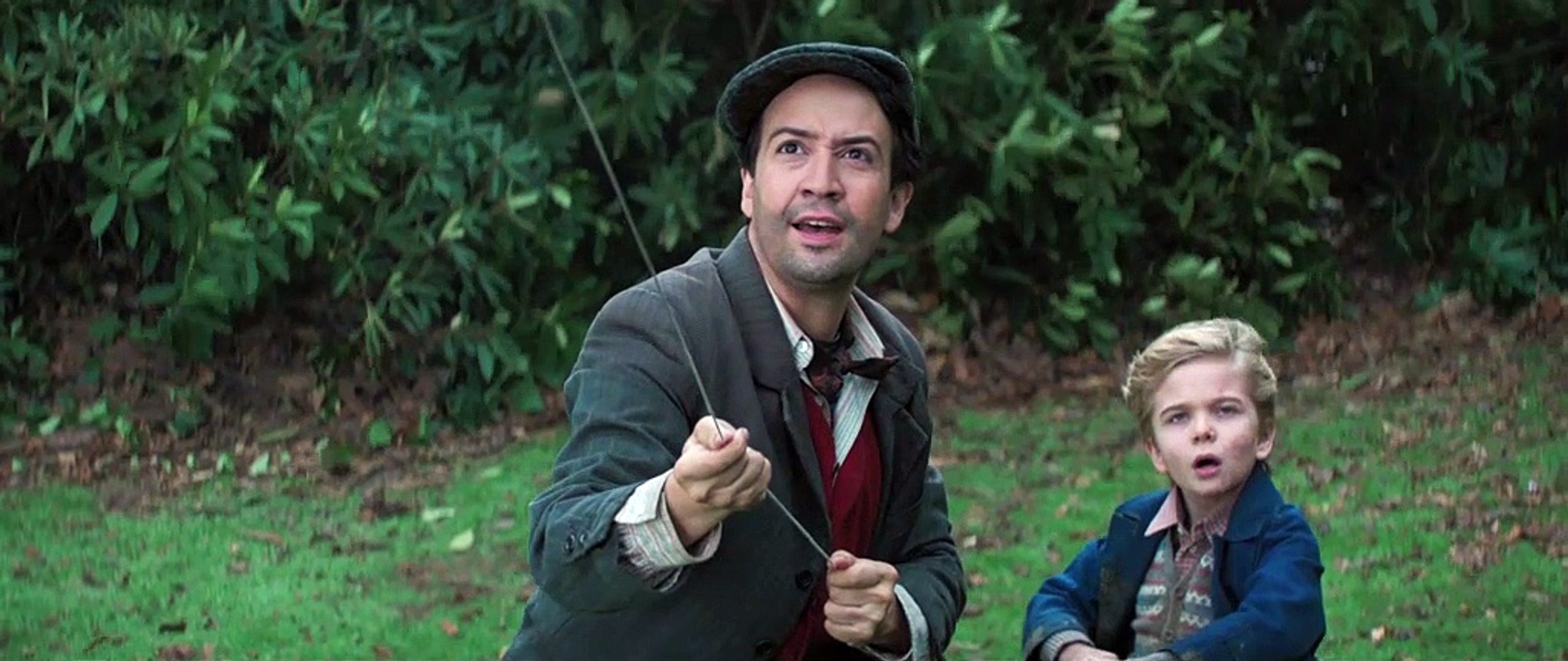 Mary Poppins Returns Clip Mary Poppins Arrives
