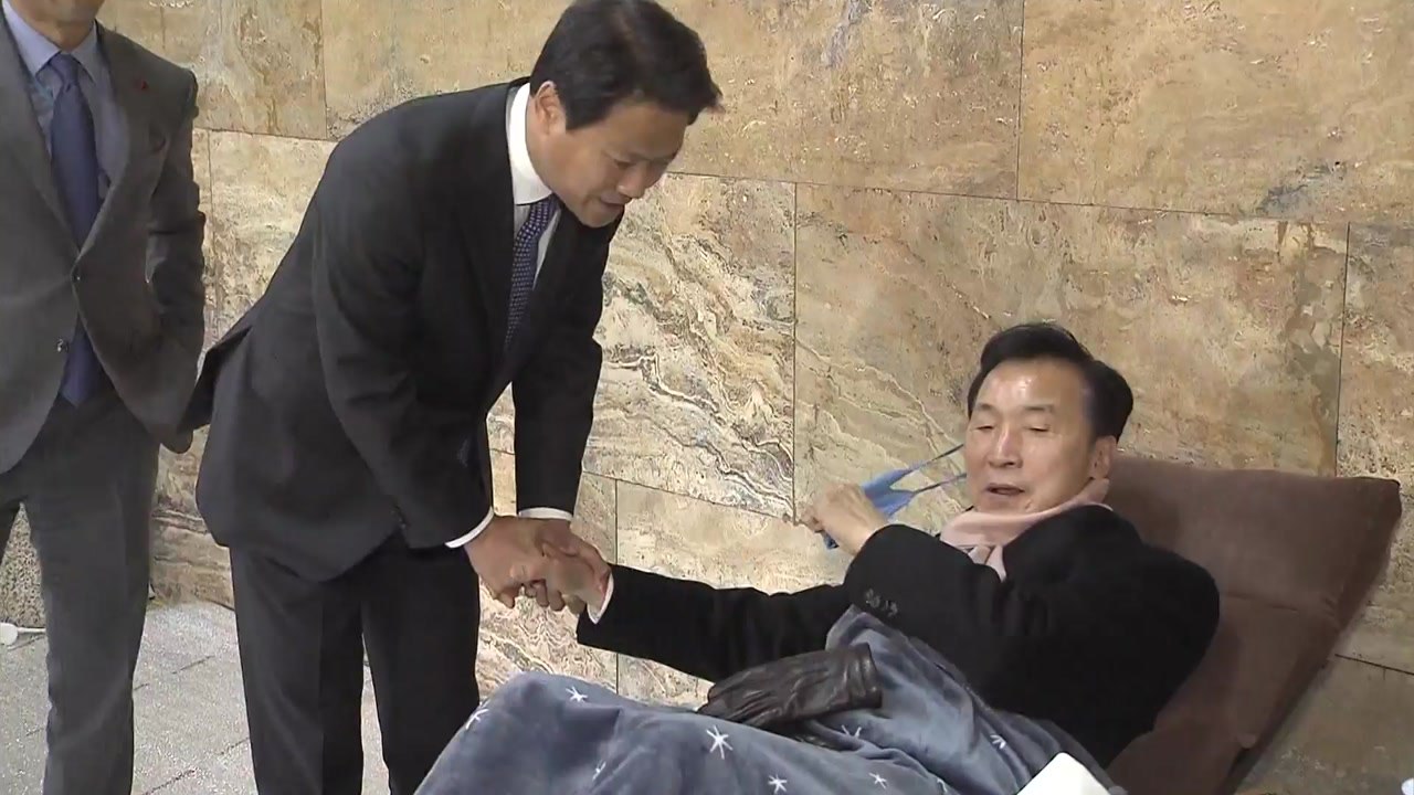 임종석 "문 대통령, 국회 선거제 개편안 합의하면 적극 지지" / YTN