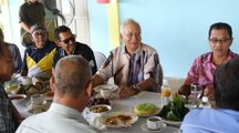 Najib: Let’s come up with a formula to resolve Umno crisis
