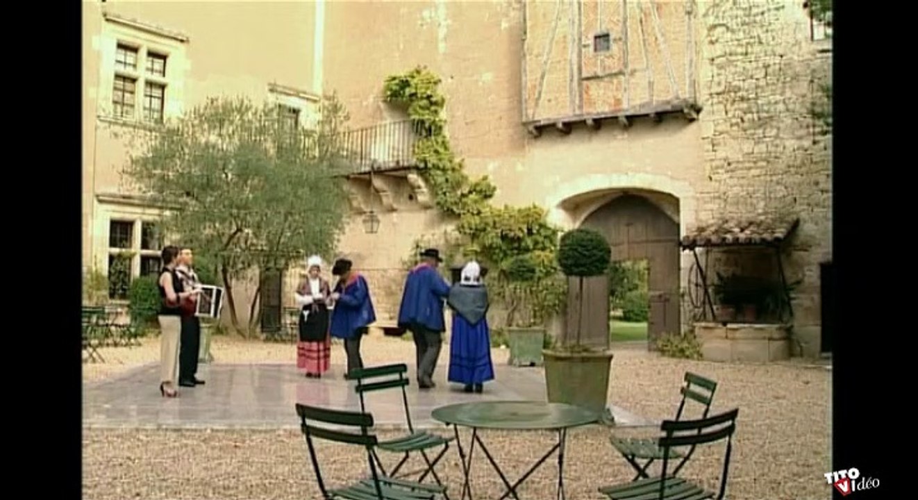 Entre Amis par Aurélien Fenouillet et Nathalie Bernat