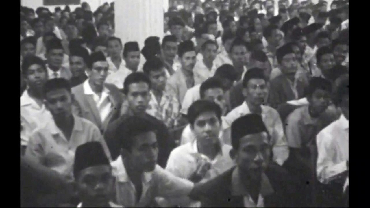 Pidato Presiden Sukarno pada Peringatan Nuzulul Qur'an, Tri Komando Rakyat Berjalan Terus 21 Februar