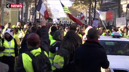 Plus de mille gilets jaunes rassemblés pacifiquement à Marseille