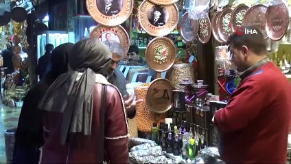 Cumhurbaşkanı Erdoğan İşlemeli Bakır Tepsilere İlgi