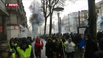 Download Video: Acte V du mouvement des gilets jaunes : Nantes complètement enfumée