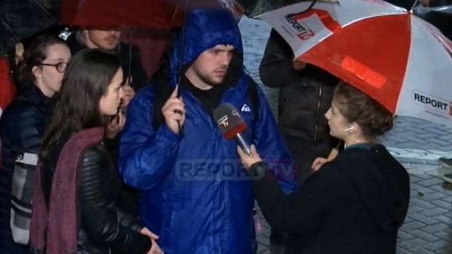 Nuk shkoi në takim, studentët e Ekonomikut kërkojnë dorëheqjen e Dekanit Dhori Kule