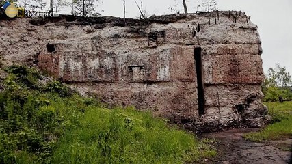 Le megastrutture di Hitler 1x03 La jet caverna...!!!