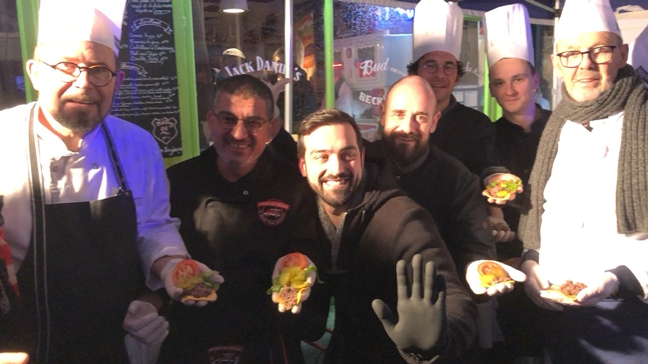 Ils ont tenté de battre le record du monde du plus gros cheeseburger