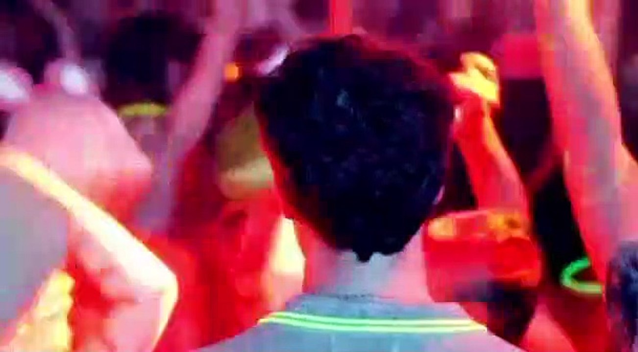 Clique.S02E06