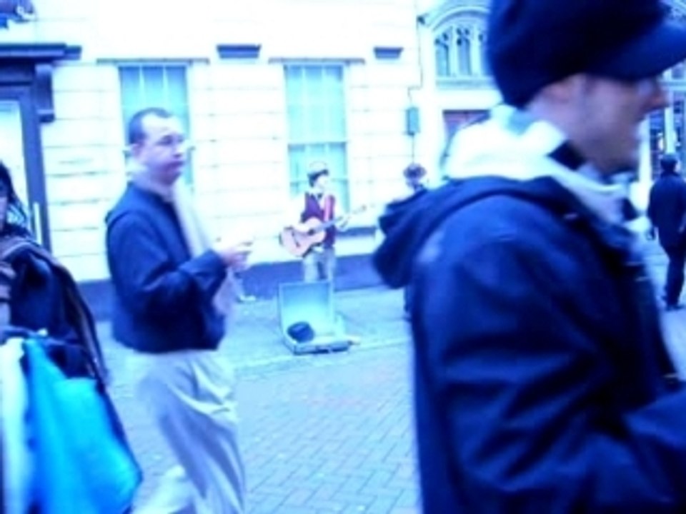 la mission de beber: la tecktonik à Canterbury!