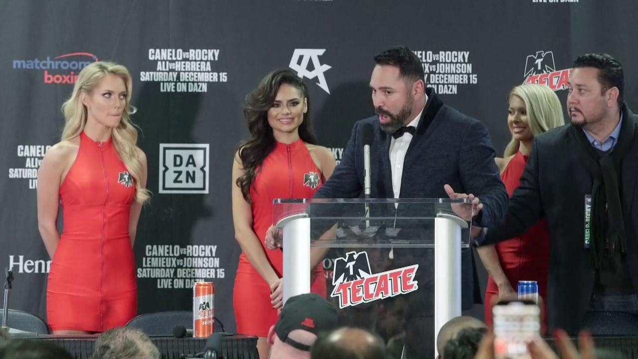 Canelo at Podium