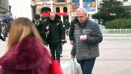 Türk Polisi ve Askerinden Örnek Davranış